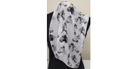 Lightweight scarf patterned horses heads